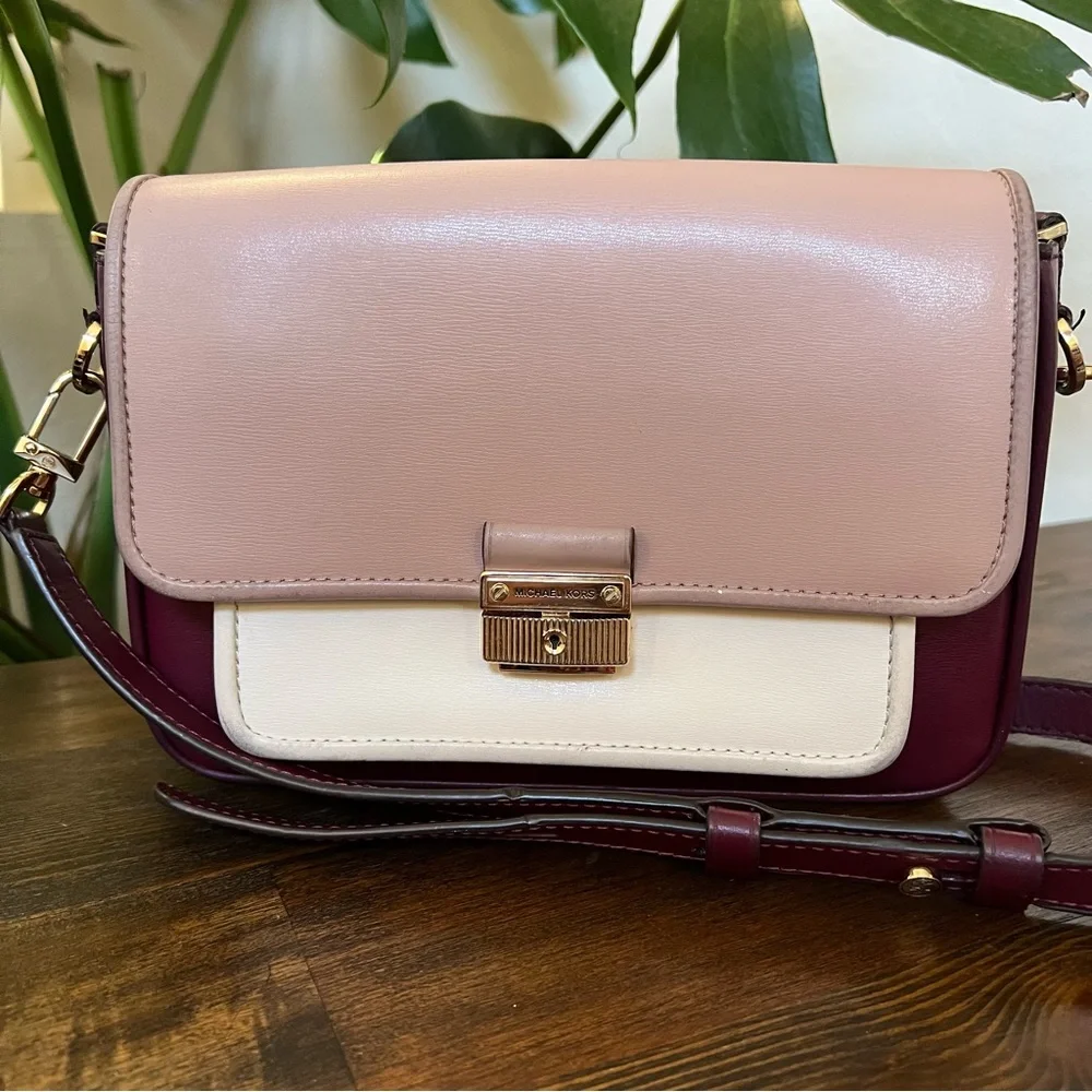 Michael Kors Bradshaw Boxy Flap Messenger Crossbody In Berry $368